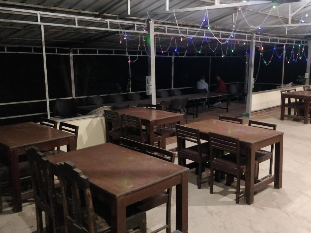 Camp High 5 Jayalgarh Hotel Dangchura Bagian luar foto